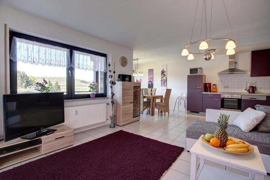 Ferienwohnung Seeblick Schalkenmehren Phòng bức ảnh